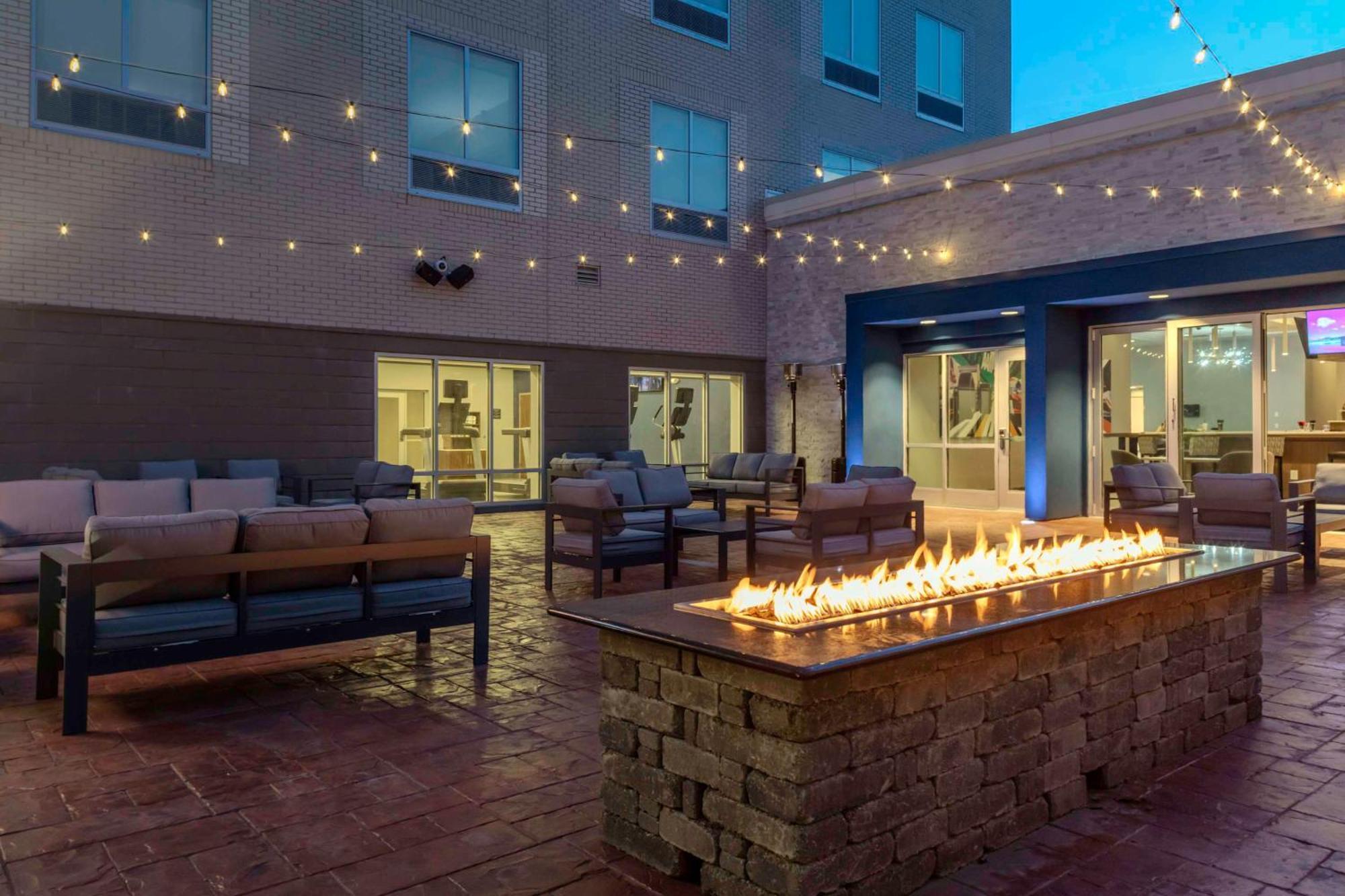 Hampton Inn & Suites Indianapolis West Speedway מראה חיצוני תמונה